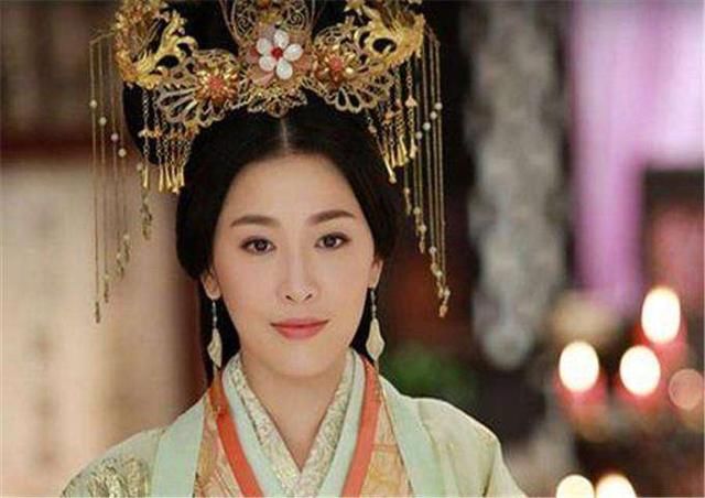 卫子夫过了最好的年纪之后,便逐渐年老色衰,而汉武帝虽然也在变老,但