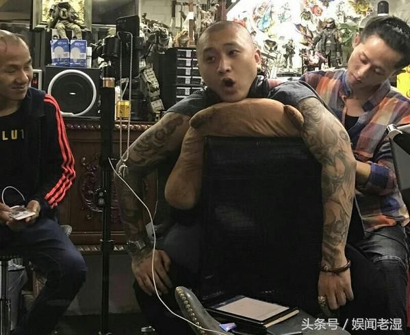 快手仙洋被封后方丈遭骂,方丈曝光被打黑历史