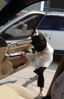 图看完了~最后小编祝大家五一节快乐~~~ 精选文章: 搞笑gif:新娘子