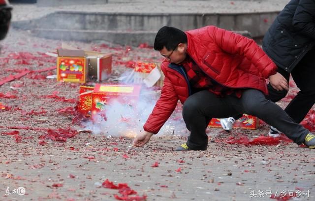 快过年了农村禁炮令要开始了如果春节不放鞭炮