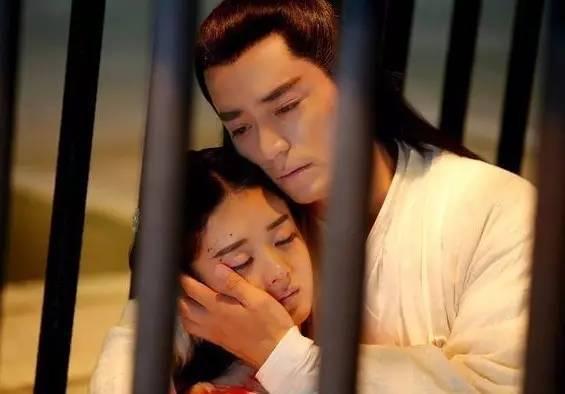 刘亦菲杨幂赵丽颖,究竟什么脸型容易出现双下