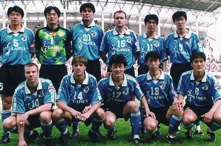 为何20年前,视足球如命的王健林,放弃了如日中