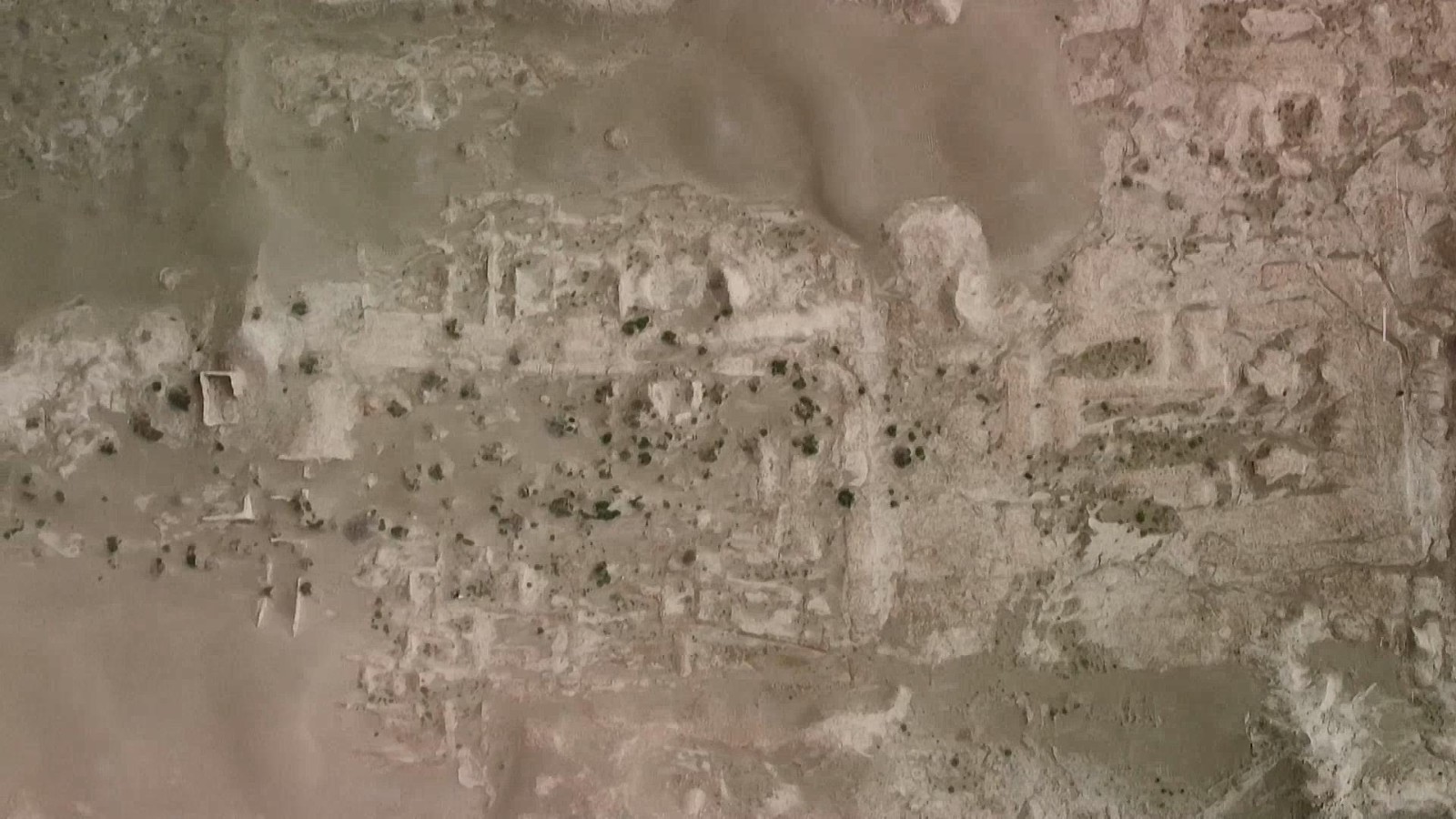 由于气候变化 伊拉克古迹面临风沙侵蚀 由于气候变化 伊拉克古迹面临风沙侵蚀