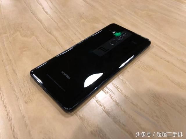 四个多月的时间,华为 Mate10保时捷限量版从2