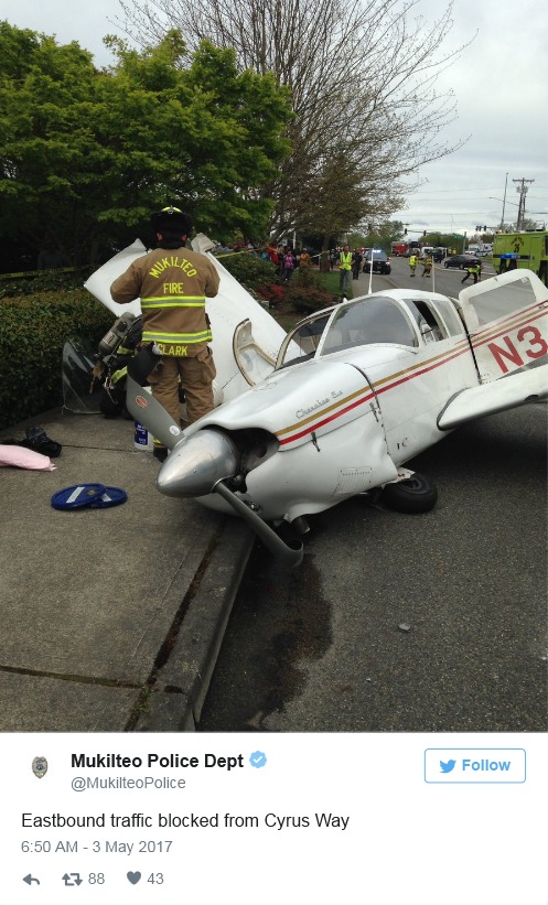 据了解,驾驶这架事故飞机的是一位来自俄勒冈州的30岁男性.