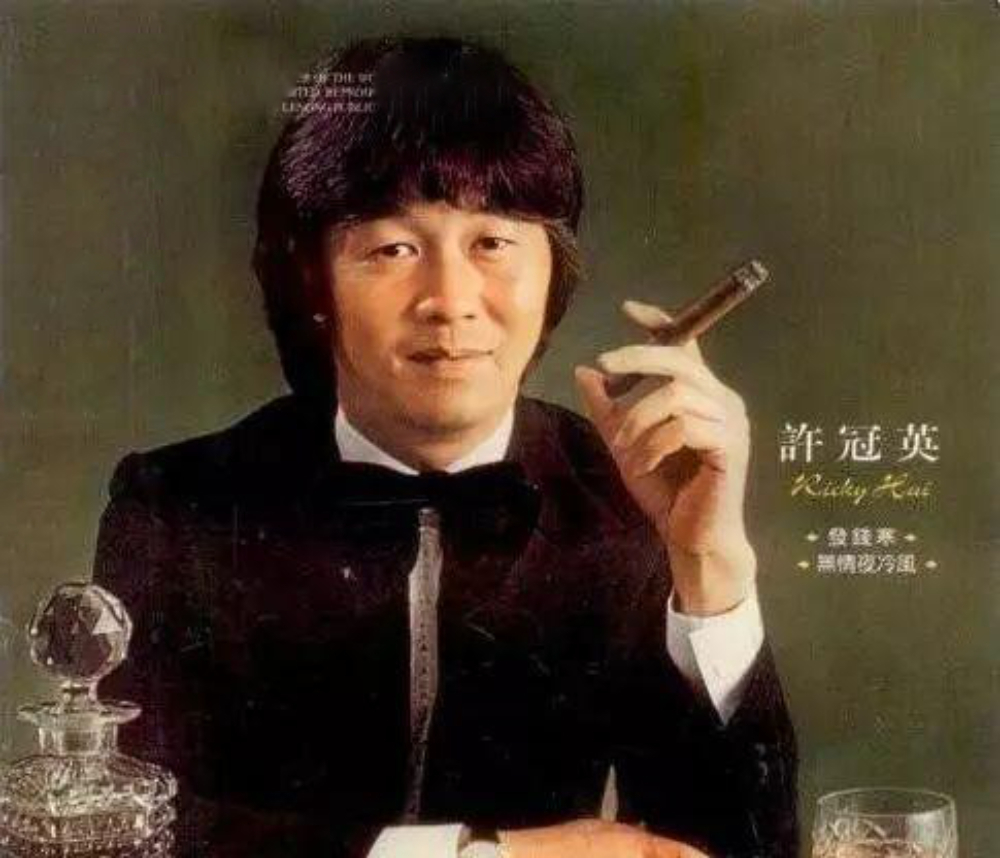 在香港系列电影中这部可以说称得上佳作,你看