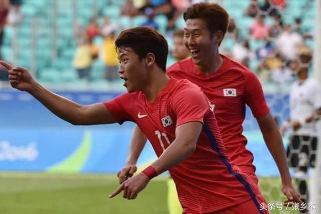 韩国对瑞典金英权屡屡救险表现力压孙兴慜,为