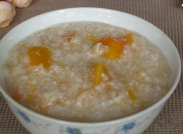 宝宝几个月可以吃粥和面条?养胃又补钙的辅食