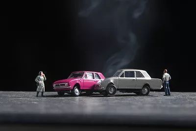 学会人伤事故处理方法,保护自己,让碰瓷无路可