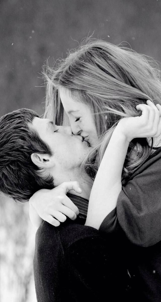 为什么你爱的人从不给你的朋友圈点赞?