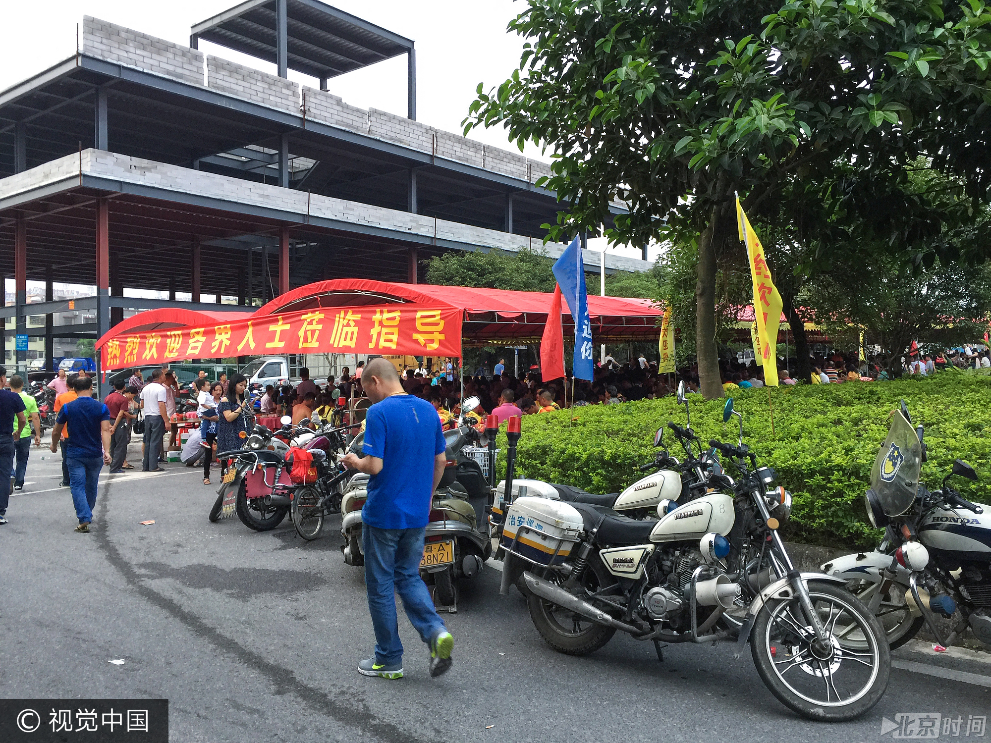 广州:番禺区大山村举行传统龙船饭活动 迎接端午 广州:番禺区大山村举行传统龙船饭活动 迎接端午