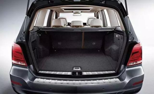 为了自己和家人的安全!车子后备箱一定不要放这几样东西