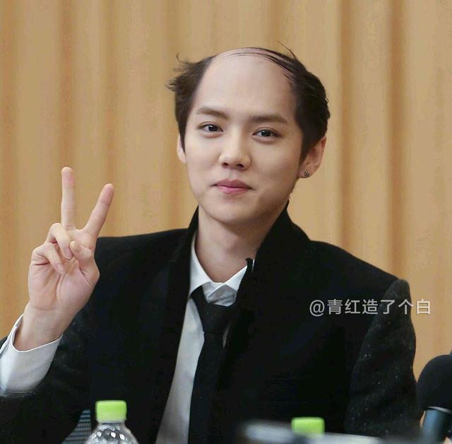 当红小生秃头照吴亦凡竟获一致好评