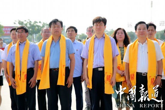 山西运城关公圣像高铁北站举行剪彩仪式