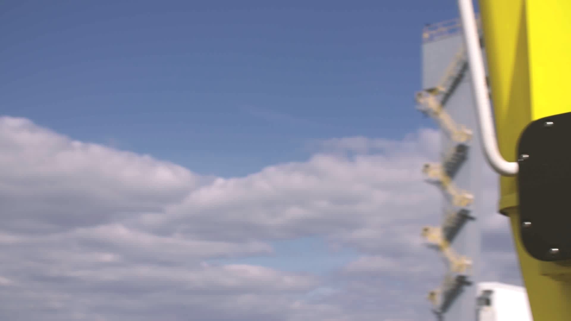 《丝路微纪录》之“一带一路”特别节目:出发吧 班列 《丝路微纪录》之“一带一路”特别节目:出发吧 班列