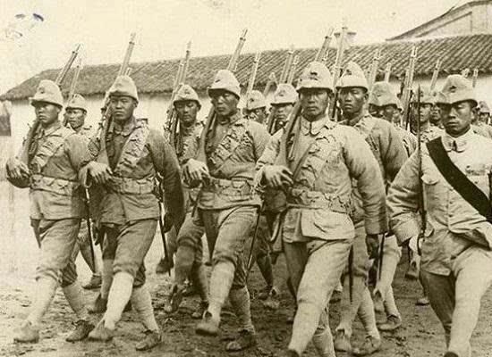 张作霖把盛京将军的三姨太掳回家,三日后,便摇