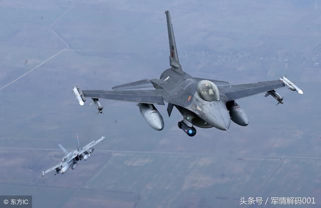 印度首款国产战机服役,号称是第四代战机
