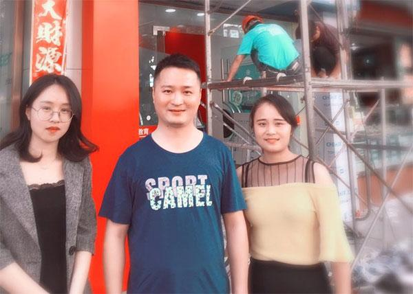 九州教育集团李岩总裁一行前往吉安分公司调研