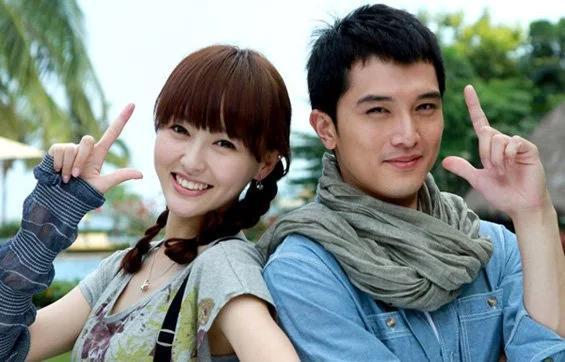 唐嫣否认六月结婚,发布会黑脸对罗晋零交流