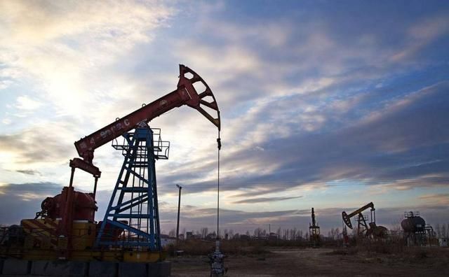 美:禁止进口伊朗原油,这下伊朗着急了,或许只有