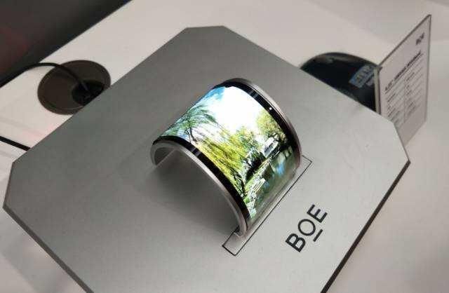 抢占全球首款可折叠手机,京东方已备齐柔性屏幕