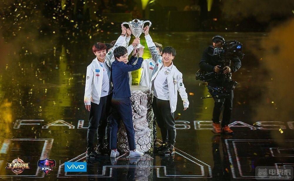 KPL总冠军戒指曝光:盘点历届冠军戒指,17秋季