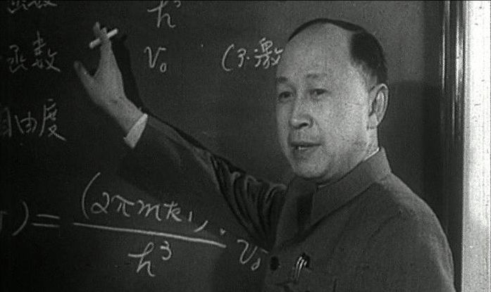 镜头下中国航天之父钱学森葬礼,场面浩大,数