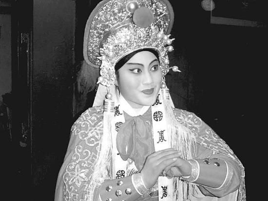 豫剧表演艺术家-谷秀荣简介,河南戏曲"十佳"演员