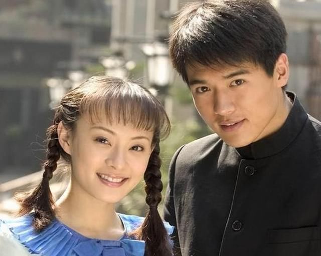 孙俪和谁合影都一本正经,唯独图4不同,网友:真