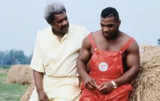 52岁泰森再次大打出手,暴揍昔日仇人,扬言见一