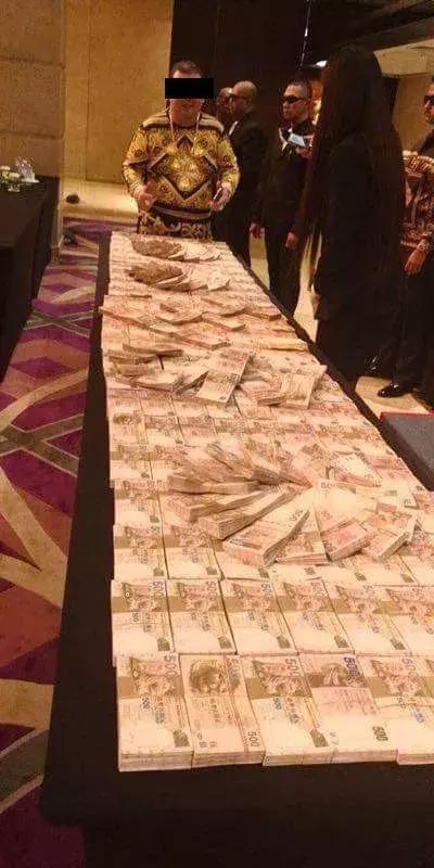 网曝马来西亚王子澳门赢下2000万,见人就送小