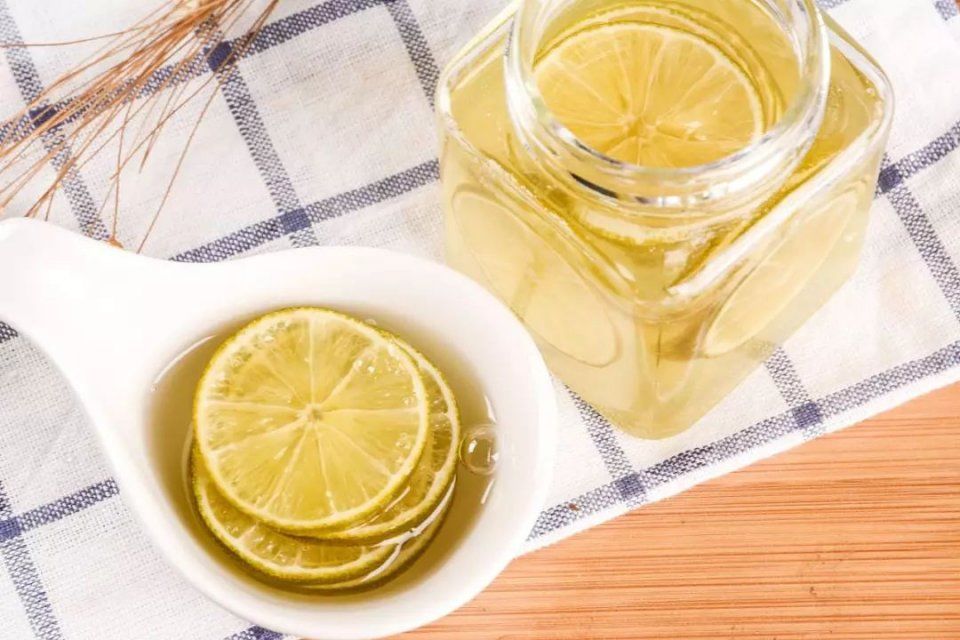 蜂蜜加什么通便最好 t010d2b9a0d1cf05687.jpg?size=960x640