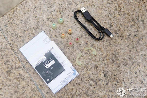 专注让运动更有态度-SONY 索尼 WF-SP700N