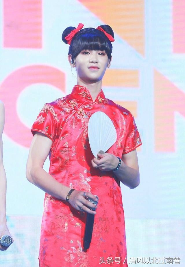 Ninepercent粉丝见面会大玩cosplay,乐华三子穿