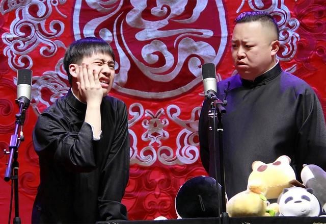 岳云鹏:受不了一半中文一半英文的表达 阎鹤祥