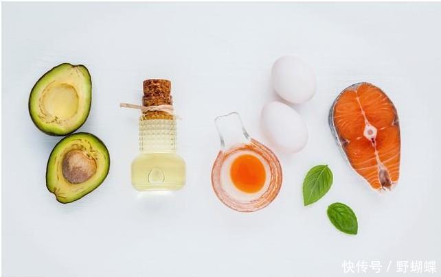 8岁孩童深夜猝死,医生说出原因后,妈妈由愤怒