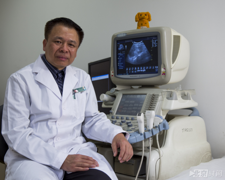 贾立群:随叫随到的 “B超神探” 贾立群:随叫随到的 “B超神探”
