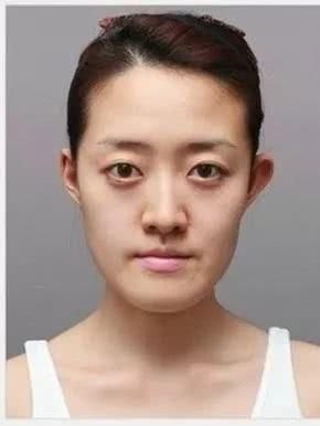 女子因胸太大去整容!走路生怕脸被撞歪,网友: