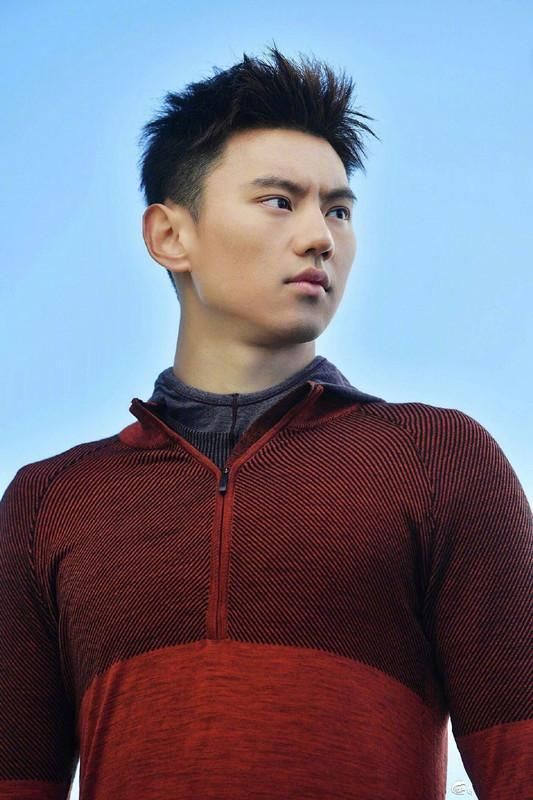 张继科恋爱后衣品直追宁泽涛,景甜为爱牺牲,私