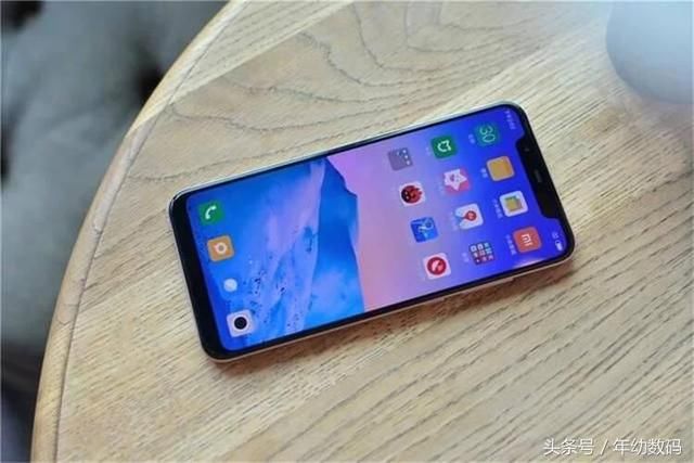 小屏旗舰机:小米8SE,新千元机标杆之作