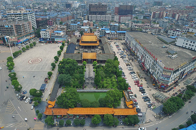 湖南最美文化旅游名县,有一处国家森林公园,经