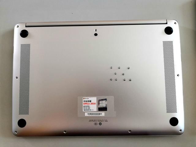 荣耀MagicBook用户级拆解:大电池长续航,维护