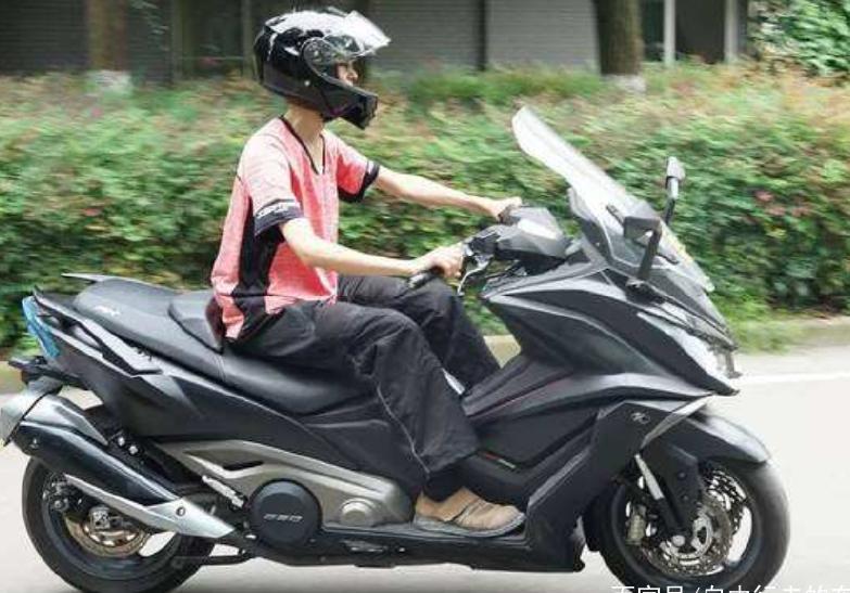 想买辆两万左右的摩托车,哪个比较好?老骑手推