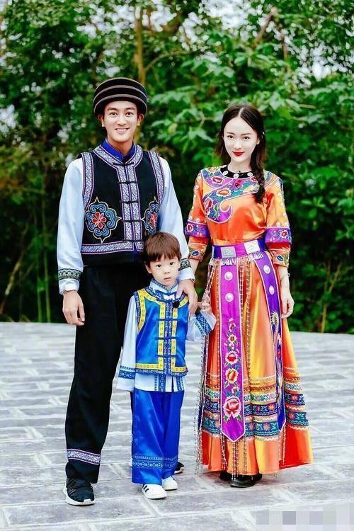 彭于晏张天爱靠减肥成型男御姐,她从186斤到不