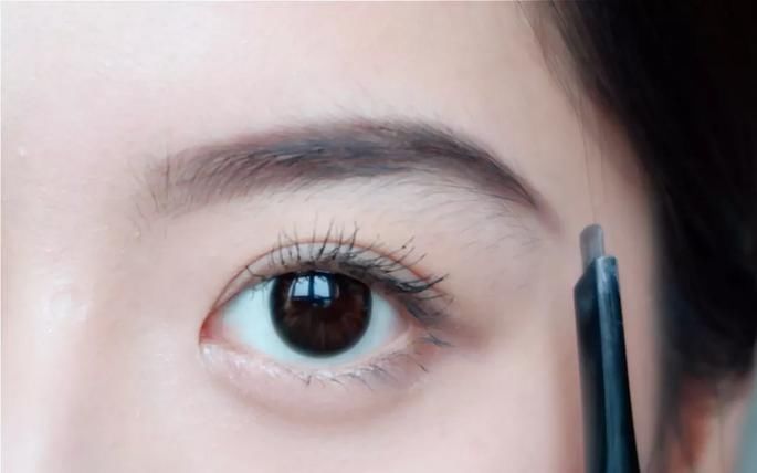 章子怡,张柏芝都选择了相同的眉形,你找到了适