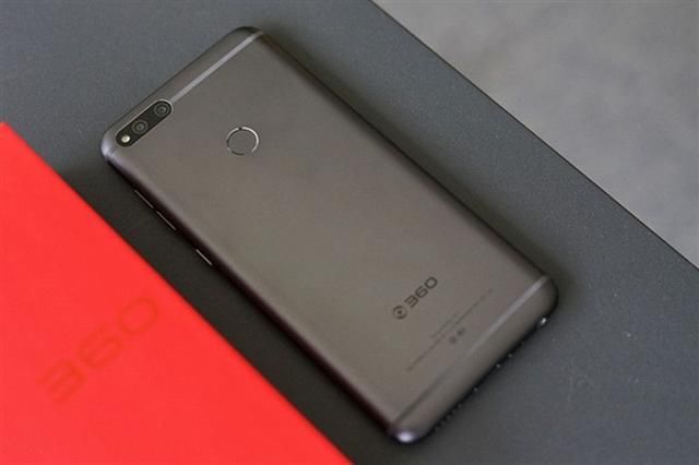 小米6X劲敌!360N7正式发布:五千毫安大容量电