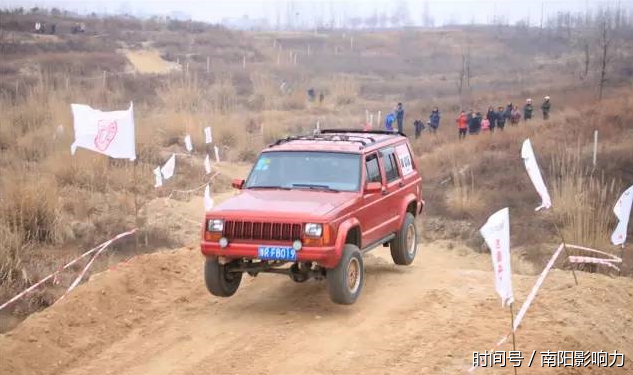 南阳暴雨4级预警,越野e族应急救援队电话公布