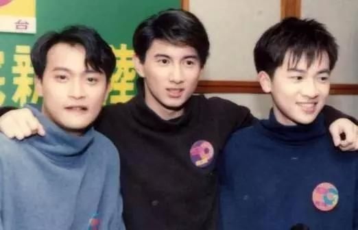 偶像练习生就这样结束了,而我们追寻偶像男团