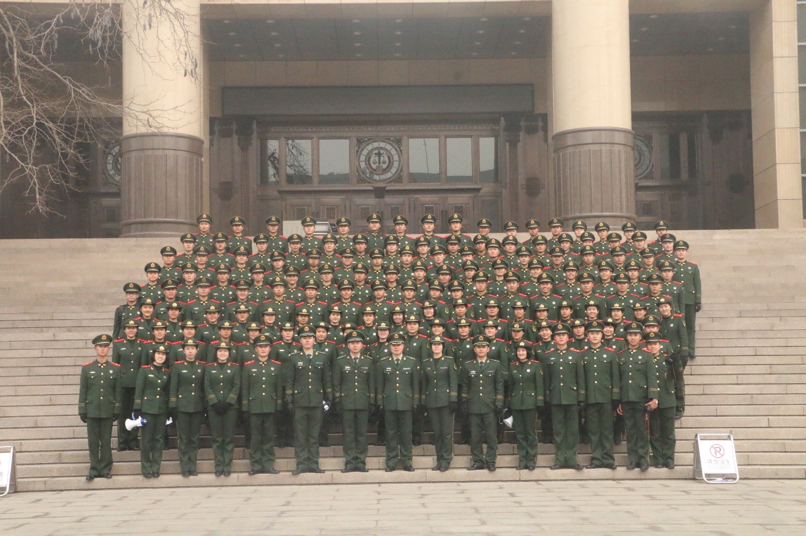 从屈辱到复兴 武警部队为新兵上好入营第一课 从屈辱到复兴 武警部队为新兵上好入营第一课