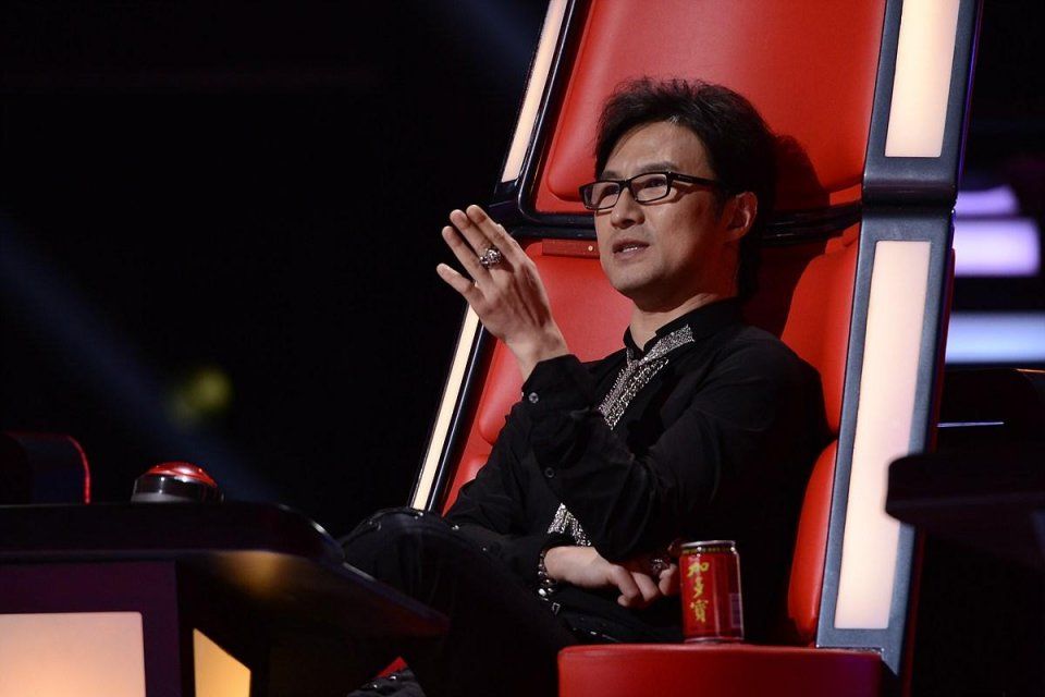 汪峰一场演唱会到底能赚多少钱?听到答案后,鲁